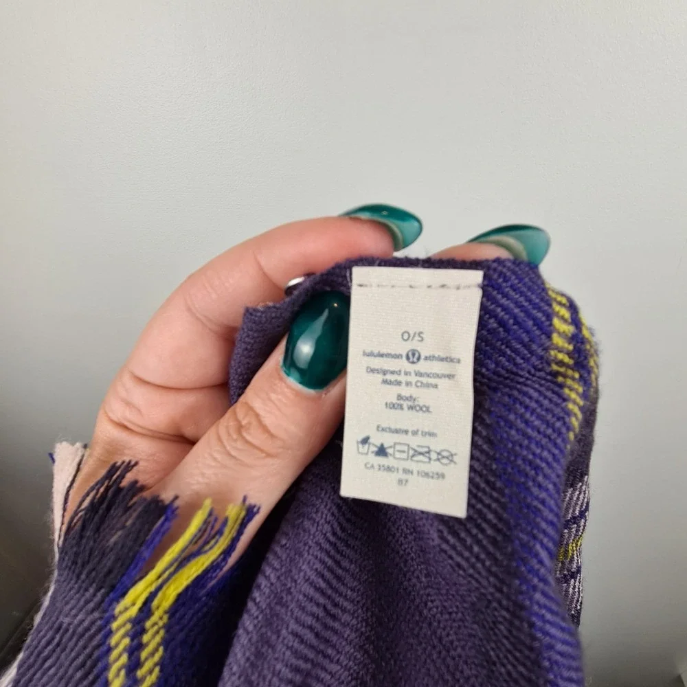Lululemon Pranayama Scarf 100% Merino Wool‎ Nightfall Black Grape Pigment READ